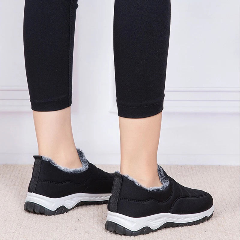 2025 Men's wool lined snow boots, winter warm and waterproof sliding boots, warm outdoor short boots