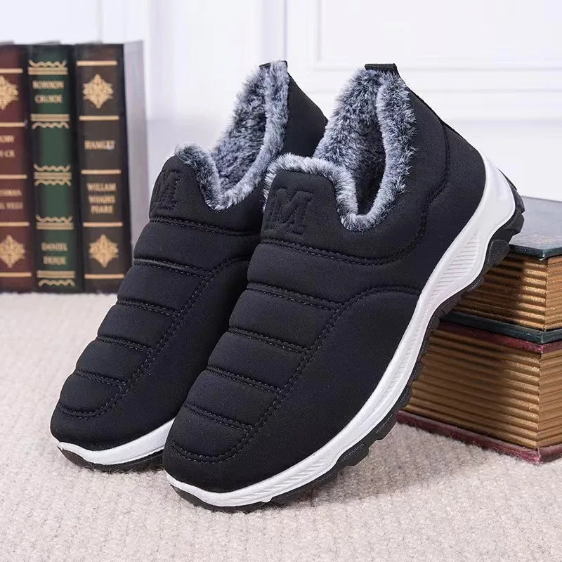 2025 Men's wool lined snow boots, winter warm and waterproof sliding boots, warm outdoor short boots