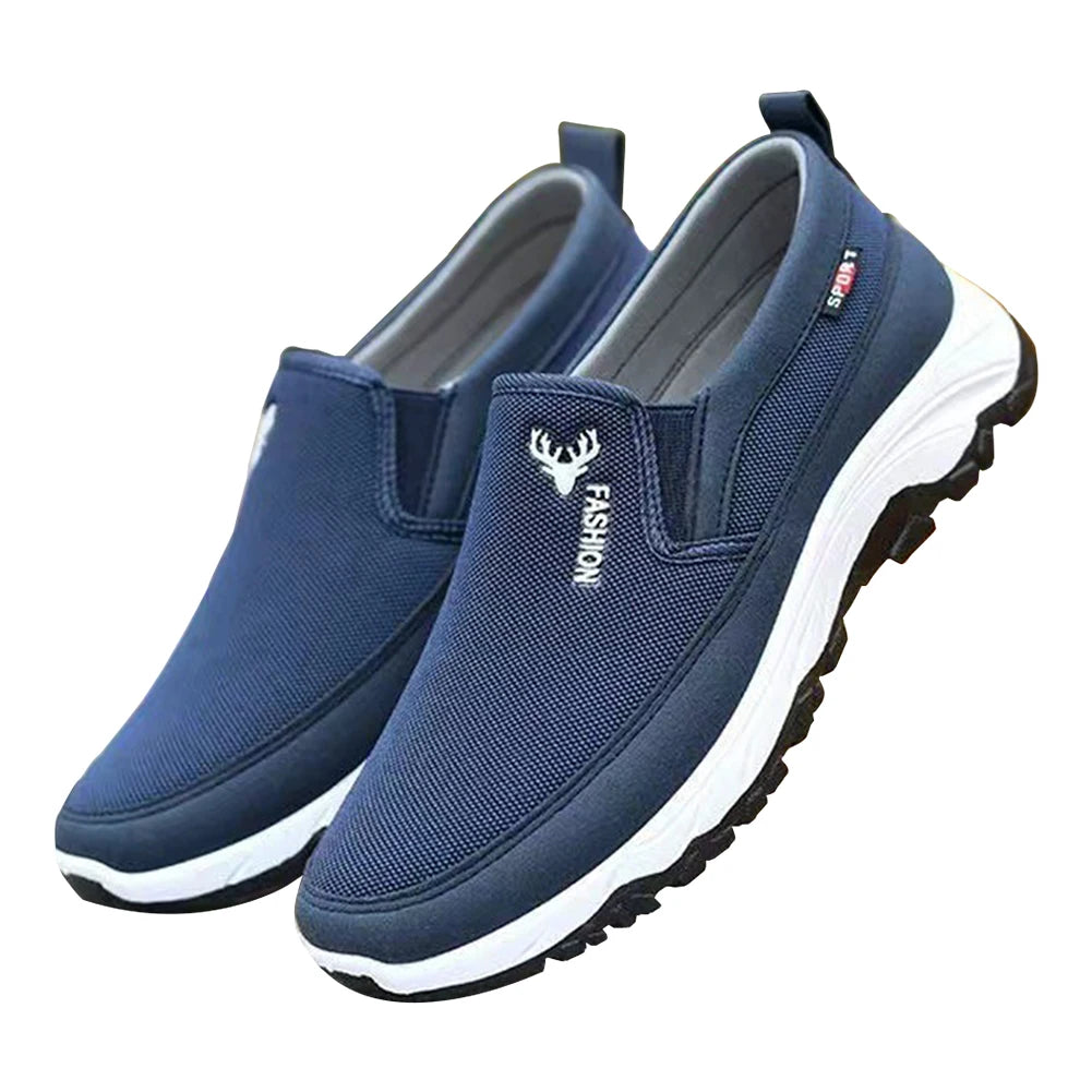 Loafers Men Sneakers Mesh Breathable Non-Slip Slip On Vulcanized Shoes Soft Sole Solid Color Comfortable Water Shoes Zapatos