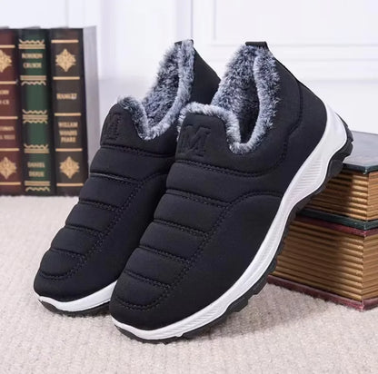 2025 Men's wool lined snow boots, winter warm and waterproof sliding boots, warm outdoor short boots